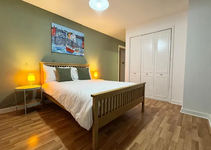 Sunny Spacious Retreat Near Royal Mile With Free Parking And Lift * Edimburgo