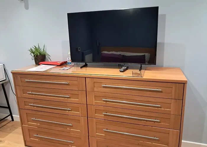 Homestay The Retreat Edinburgh, 2-minute Walk To Bus Stop