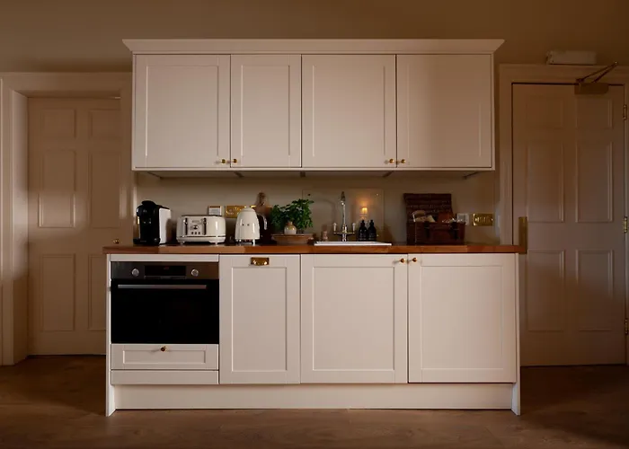 The Townhouse, Leith 4*