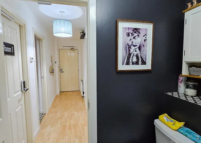 Pensión Double With Shared Bathroom Near The Shore And Tram Edimburgo