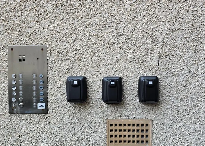 Double With Shared Bathroom Near The Shore And Tram Edimburgo