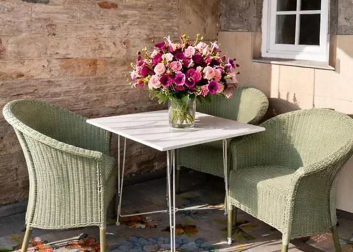 New Royal Mile Apartment With Balcony And Stunning Views Top Floor No Lift Apartmán *