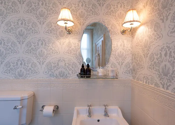 Aparthotel The Townhouse, Leith 4*