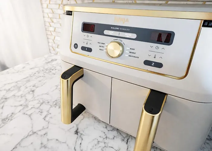 Dynastays- Stylish Seaside Home- Dog Friendly, Garden & Parking (adults Only) Эдинбург