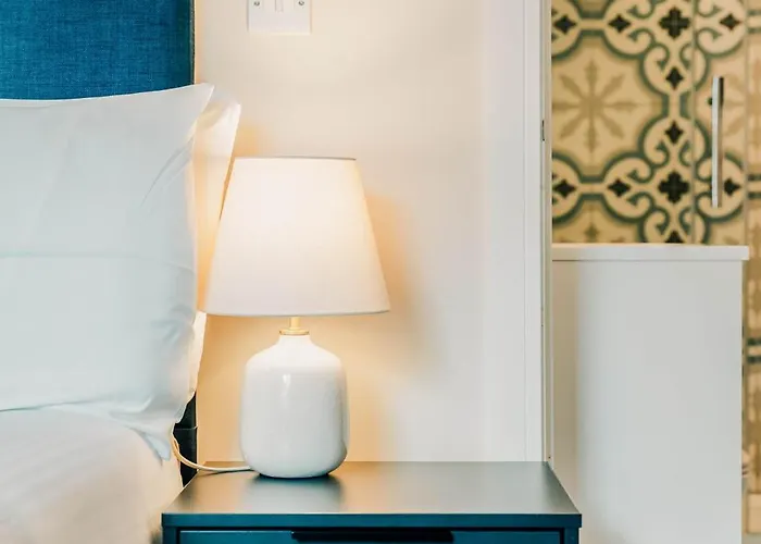 Semesterbostad Stylish 2 Bed Centre With Parking Edinburg