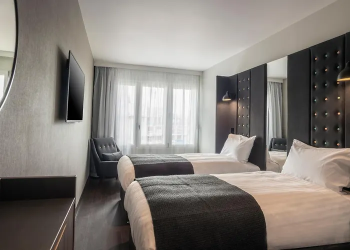 Point A St Andrew Square 3* Edinburgh