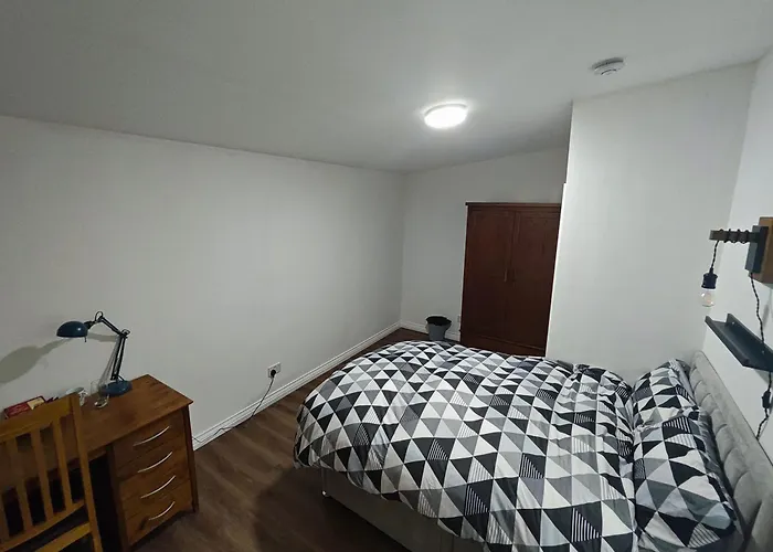 En Longstone Homestay *