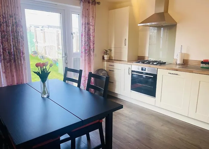 Quiet Free Parking Near Pentland Hills Edinburgh