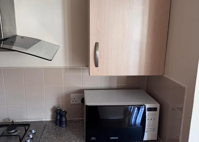 Holiday home 3 Floors, 4 Bedroom House With A Private Driveway! Edinburgh