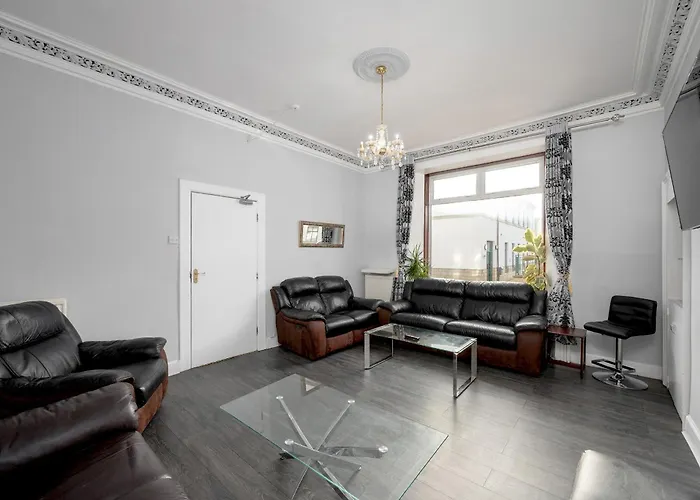 Holiday home Charming Spacious - Pass The Keys Edinburgh