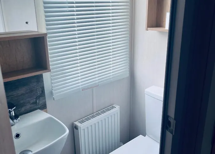 Kemping Our Happy Place Edinburgh