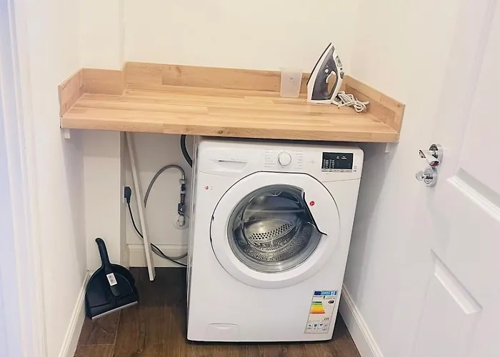 Holiday home Quiet Free Parking Near Pentland Hills Edinburgh