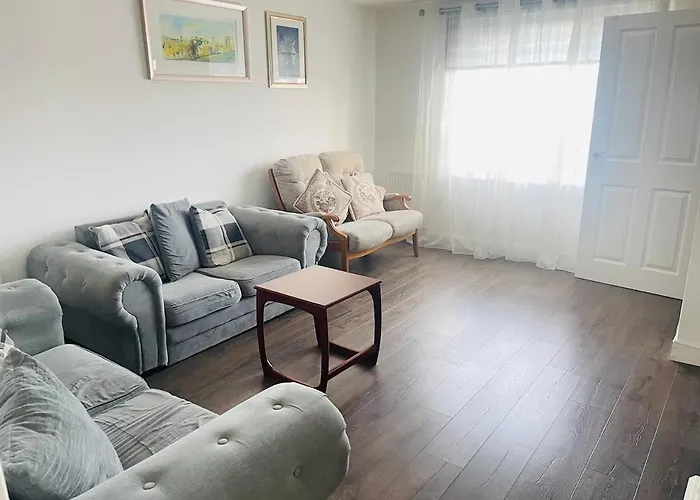 Holiday home Quiet Free Parking Near Pentland Hills *