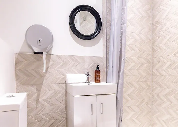 Penzion 38 Bide Collective Edinburgh