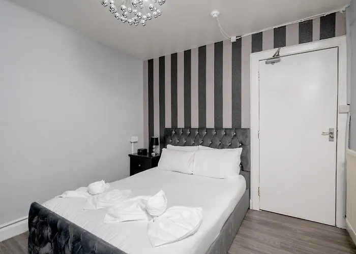 Charming Spacious - Pass The Keys