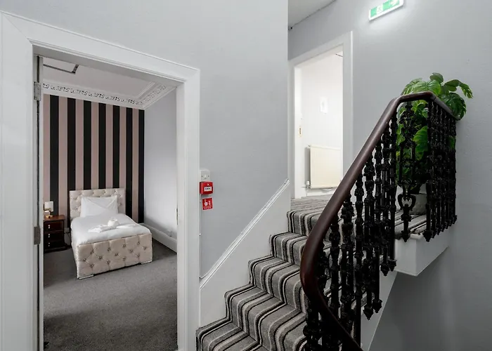 Holiday home Charming Spacious - Pass The Keys