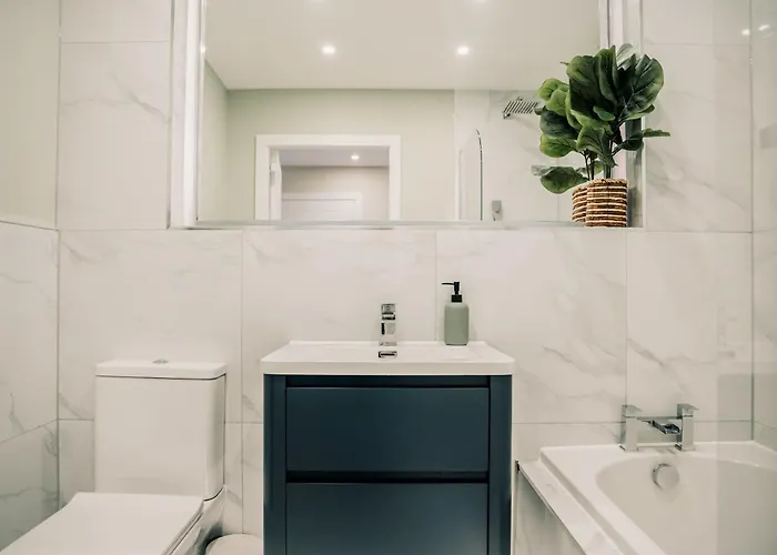 Stylish 2 Bed Centre With Parking Semesterbostad *