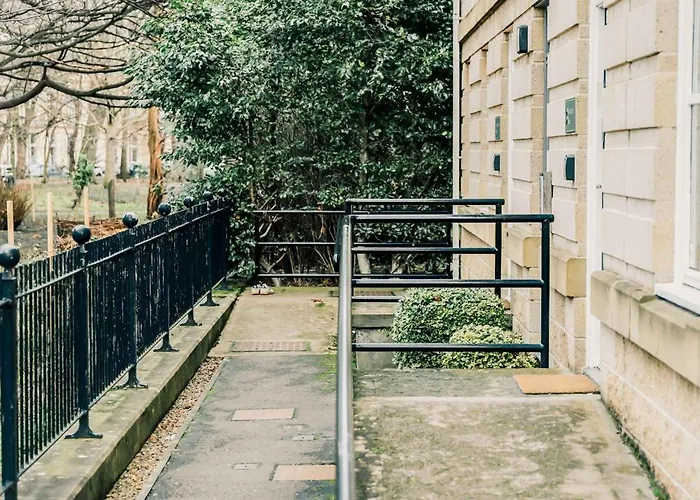 Dom wakacyjny Stylish 2 Bed Centre With Parking *