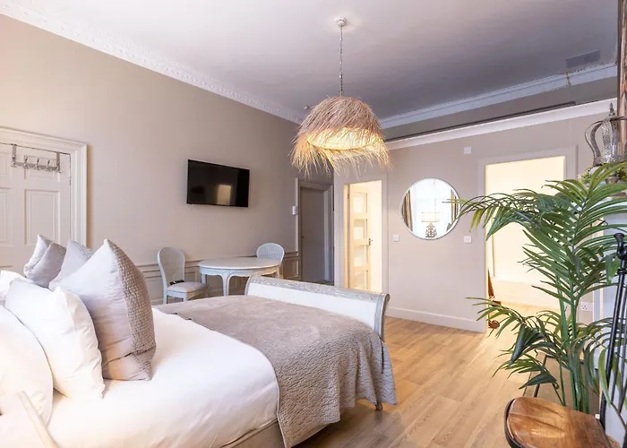 38 Bide Collective Penzion