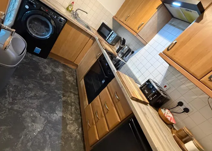 Dennis Flats Loaning Edinburgh