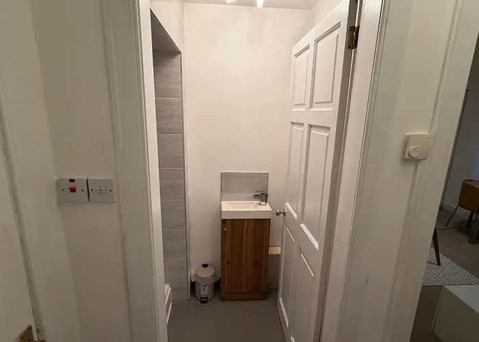 Cosy 1-bed On Seafield Road Edinburgh