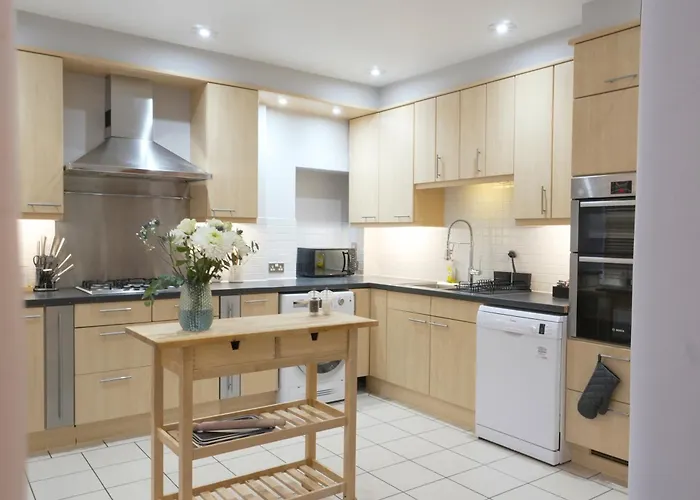 The Fetlock At Hill Square *