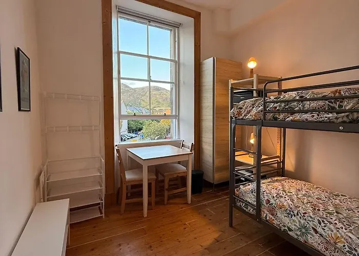 Apartment Flat, Arthur Seat View, Walking Distance To Castle Edinburgh