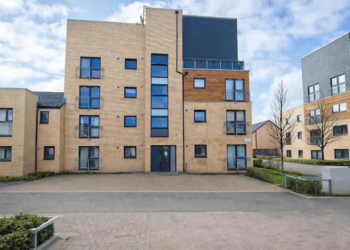 Anna Flat-spacious 2 Bed Flat With Free Parking And Quite Area Apartment