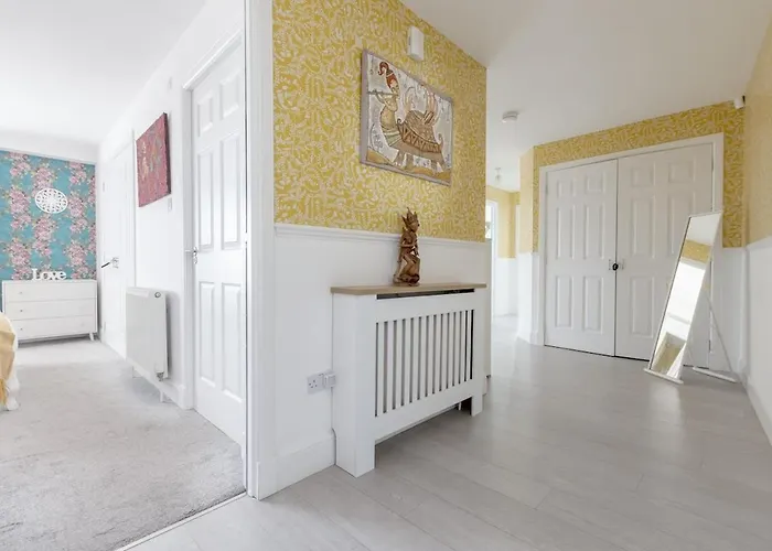 The Britannia Abode Apartment