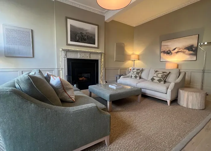 Stylish Georgian Main Door *