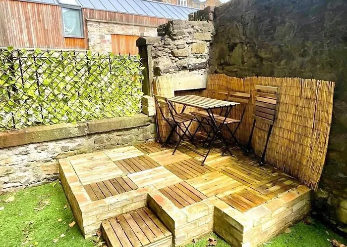 Main Door Flat With Private Garden Center Apartment Edinburgh