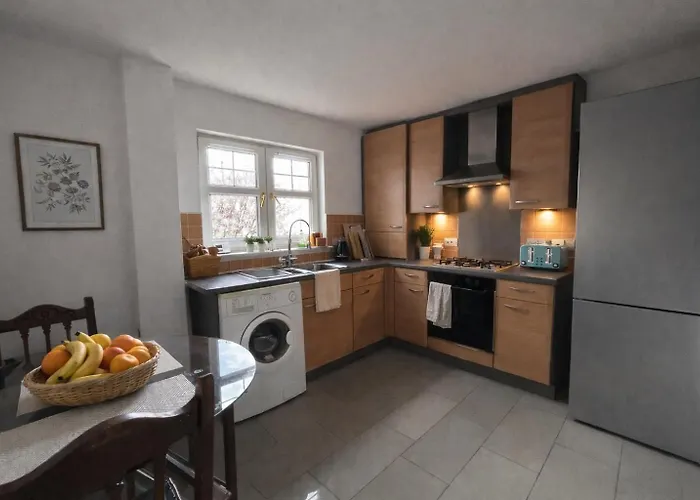 Luxury 2 Bedroom Flat In The Centre Edinburgh