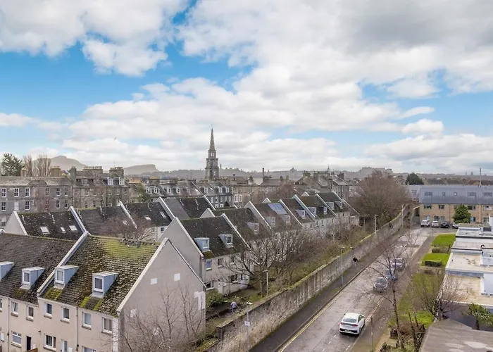 The Britannia Abode Apartment Edinburgh