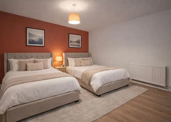 Perfect Base * Edinburgh