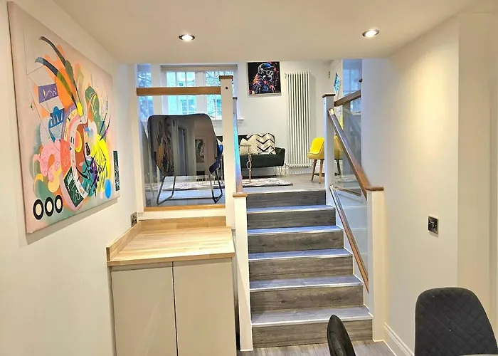 Stylish & Design Apartment- 3 Beds *
