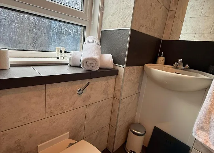 Stylish With Fast Wi-fi & Parking *