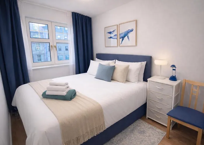 Luxury 2 Bedroom Flat In The Centre *