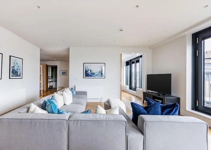 Bnbnova - Royal Mile & Castle - 3br 2ba Penthouse *