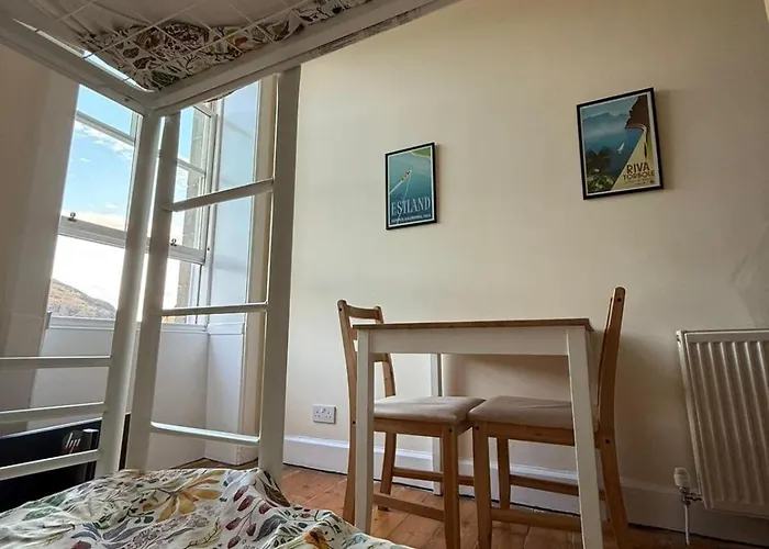 Flat, Arthur Seat View, Walking Distance To Castle Edinburgh
