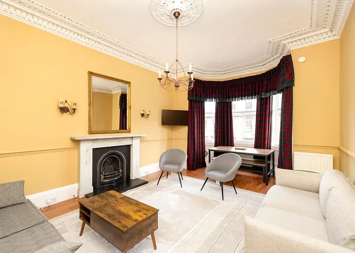 Stylish Southside Flat Near Old Town Apartment Edinburgh