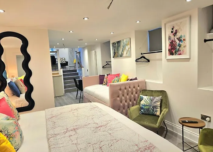 Stylish & Design Apartment- 3 Beds * Edinburgh