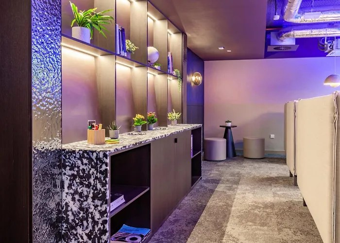 For Students Only - Potterrow Apartment *