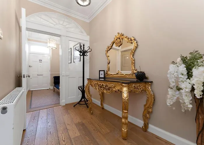 Gardners Crescent * Edinburgh