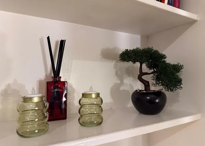 Stylish With Fast Wi-fi & Parking Apartment *