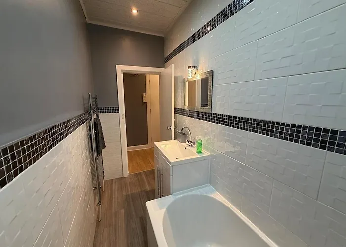 Apartment 2 Bedroom Flat Near Centre *