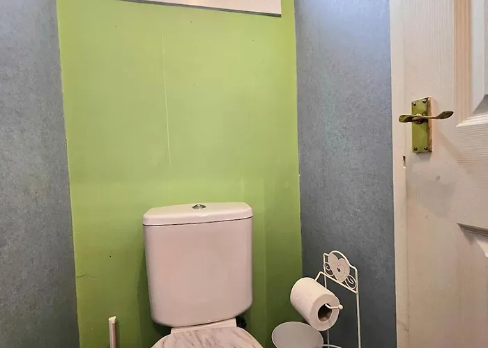 Stylish & Spacious 4 Bedroom House * Edinburgh