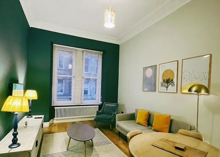 Leith Apartment *