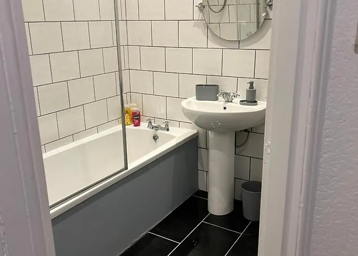 Parking - Sleep 3 - 1 Bedroom - Easy Access Edinburgh