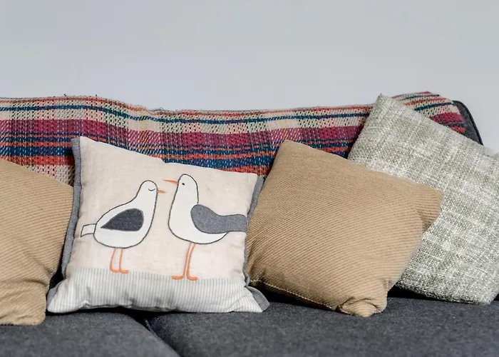 Cobblestone Colony Stockbridge * Edinburgh