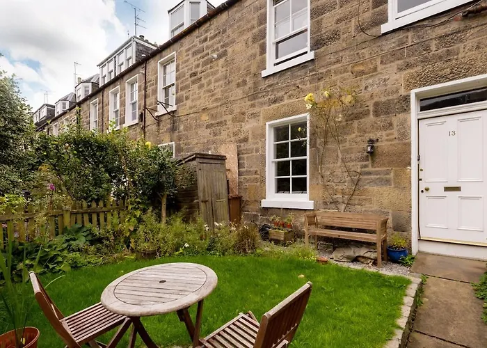 Apartment Cobblestone Colony Stockbridge